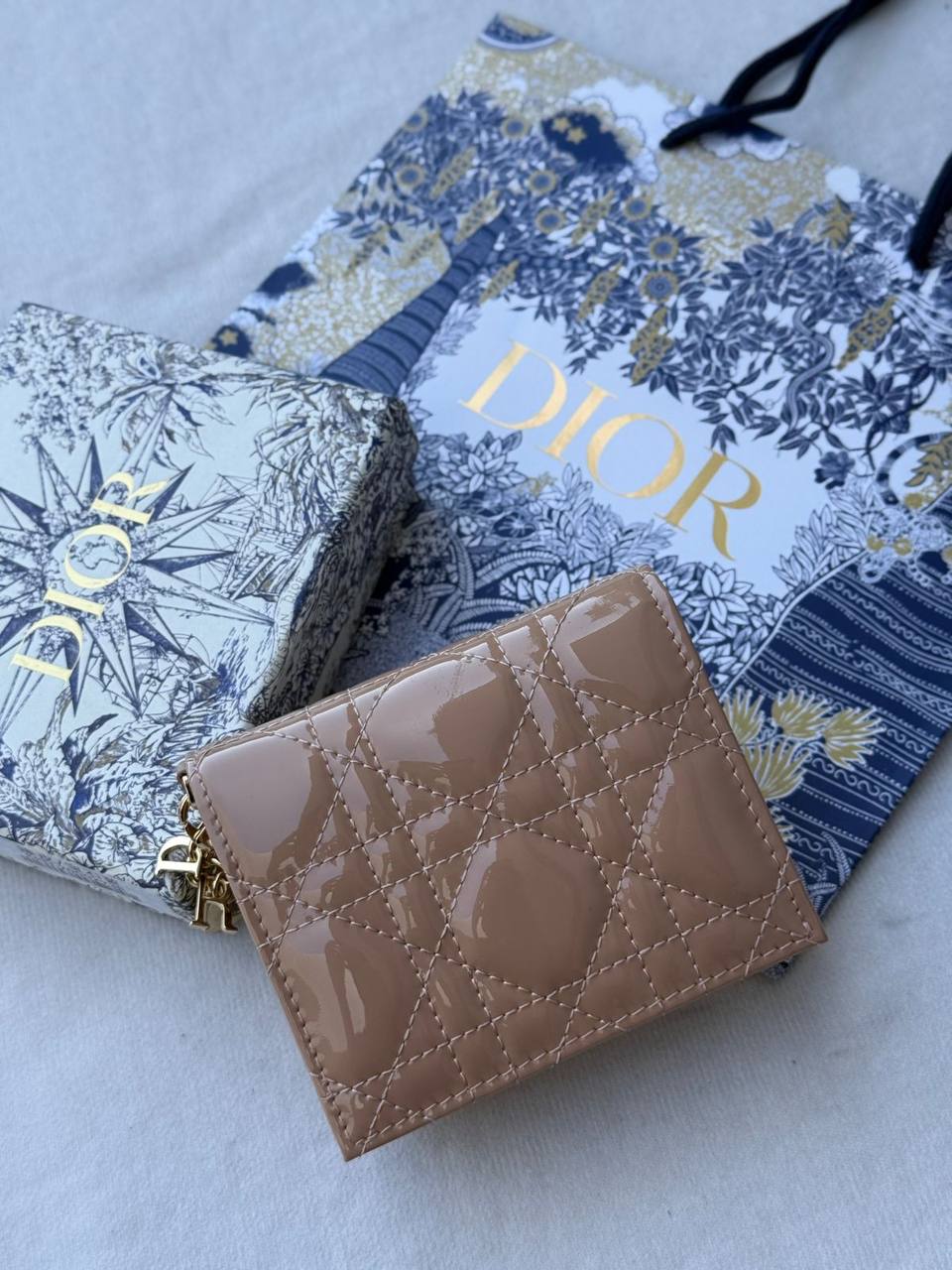 Dior
💜*Super Master*💜
310 dhs✅
Zain275
♥️♥️♥️