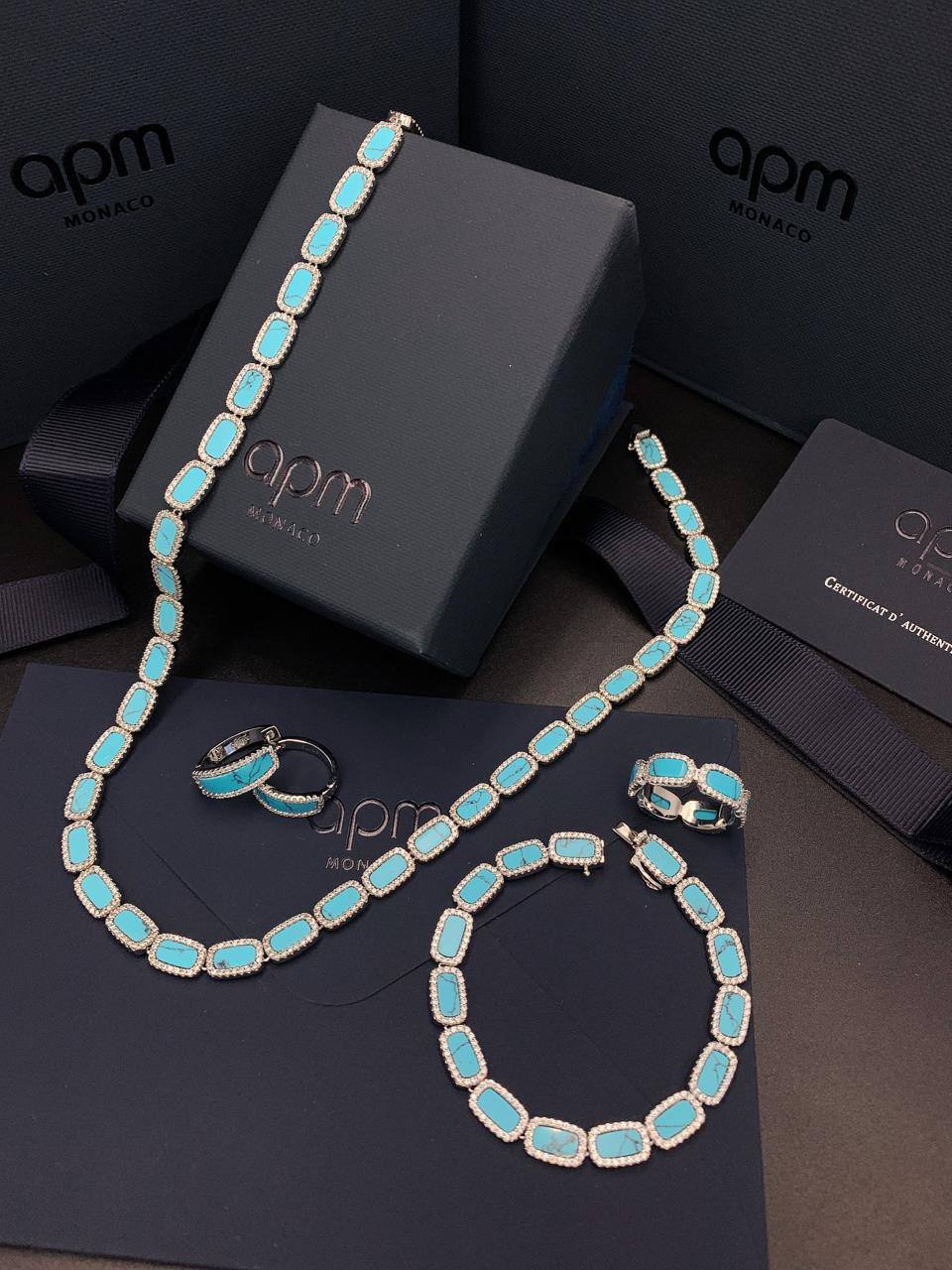 APM SET 💫✨
Master Quality
Monaco
NECKLACE
BRACELET
EARRING
RING
With BOX AND PAPER BAG🎁
410 dhs✅🎁🛍️
Zain89
♥️♥️♥️