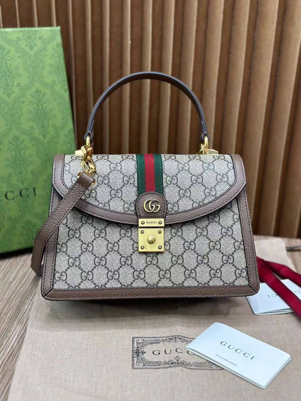 Gucci
✨✨NEW ✨✨
95 dhs🪙🪙
with box
🎁🎁🎁
Zain38
♥️♥️♥️