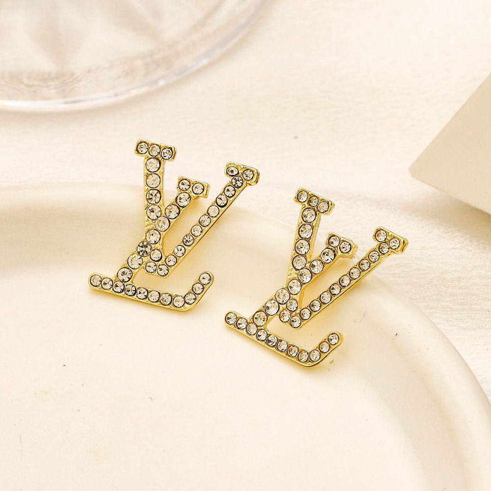 New arrival
Branded earrings offer price
20 dhs🪙🌨️
30 dhs🪙🌨️
pc with branded box and paperbag🎁🎁🎁
Zain243
♥️♥️♥️