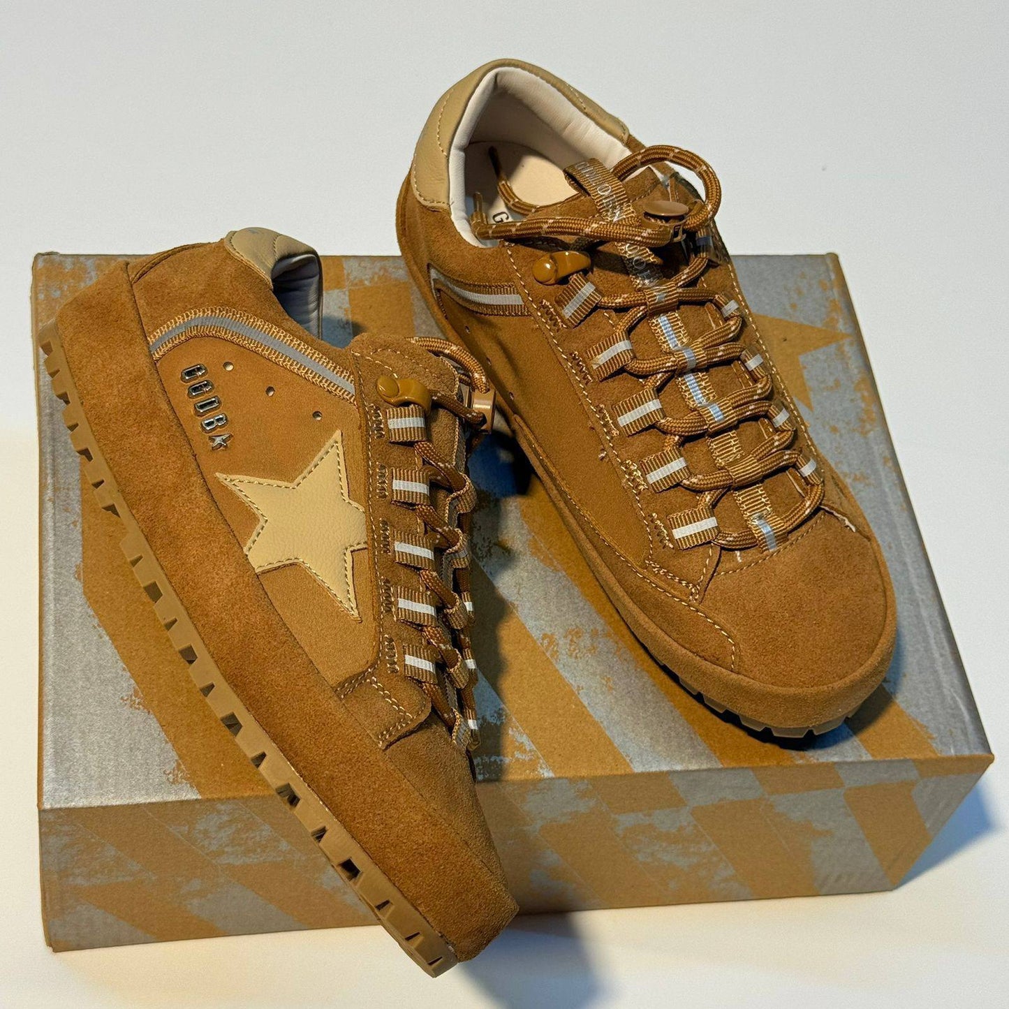 NEW CAME 😍
GOLDEN GOOSE
140 dhs🇦🇪
Size 36 TO 41
Zain40
💓💓💓