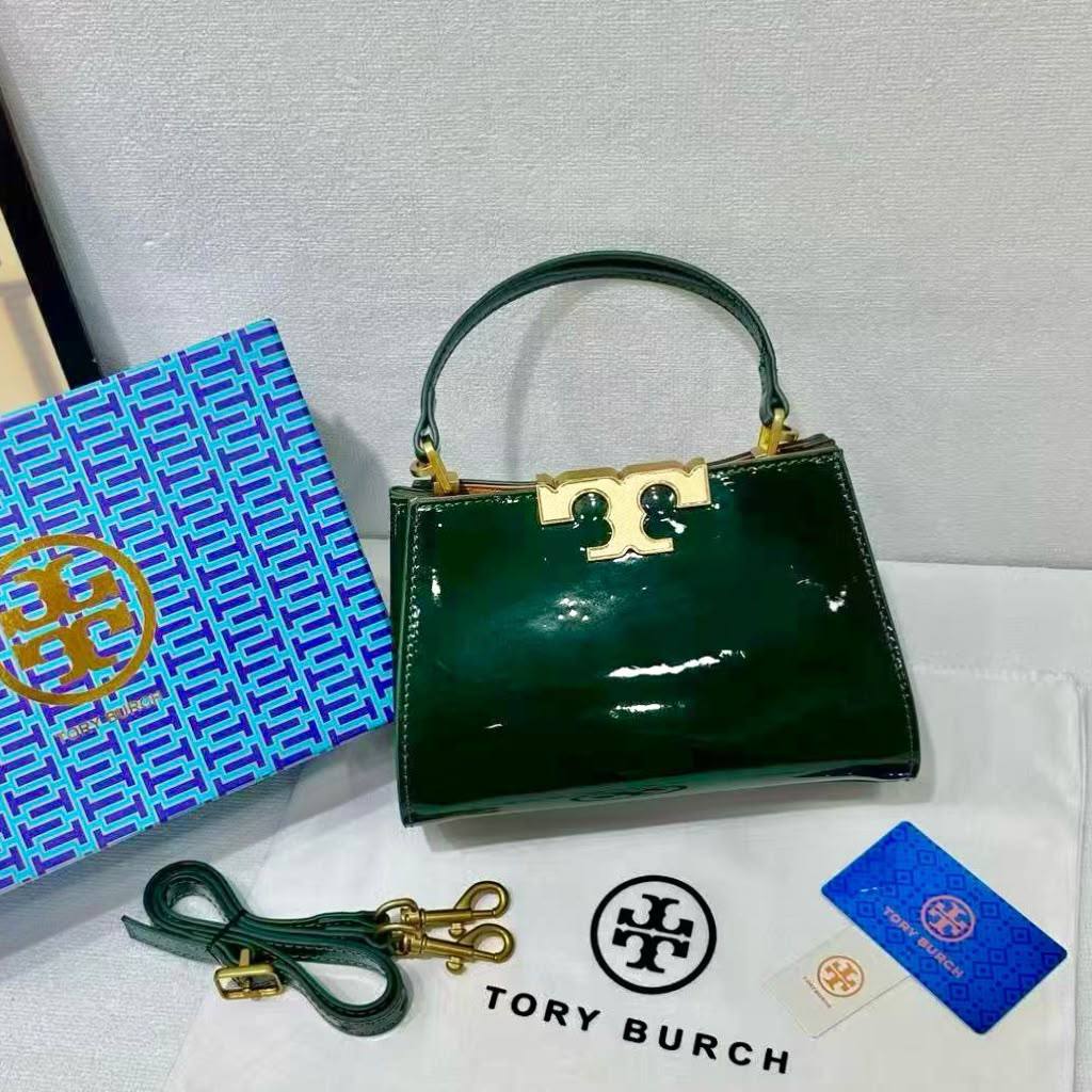 TORY BURCH
NEW CAME
GOOD QUALITY
WITH BOX
90 dhs🇦🇪🇦🇪
Zain295
♥️♥️♥️