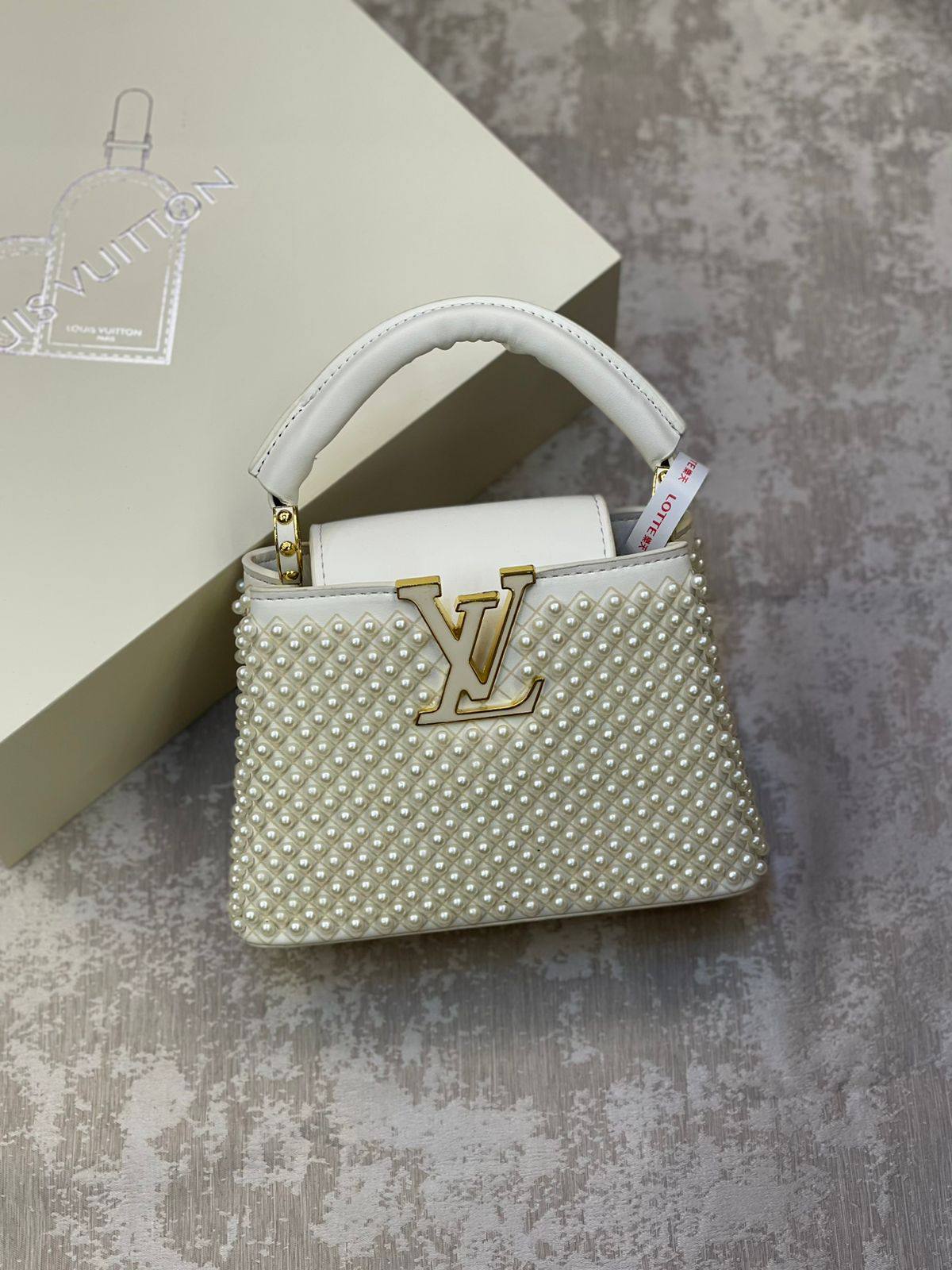 LV
High Quality offer
290 dhs🗽
Zain175
♥️♥️♥️