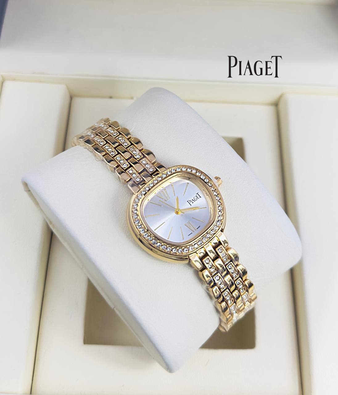 Piaget Ladies
55 dhs✅
Zain29
♥️♥️♥️