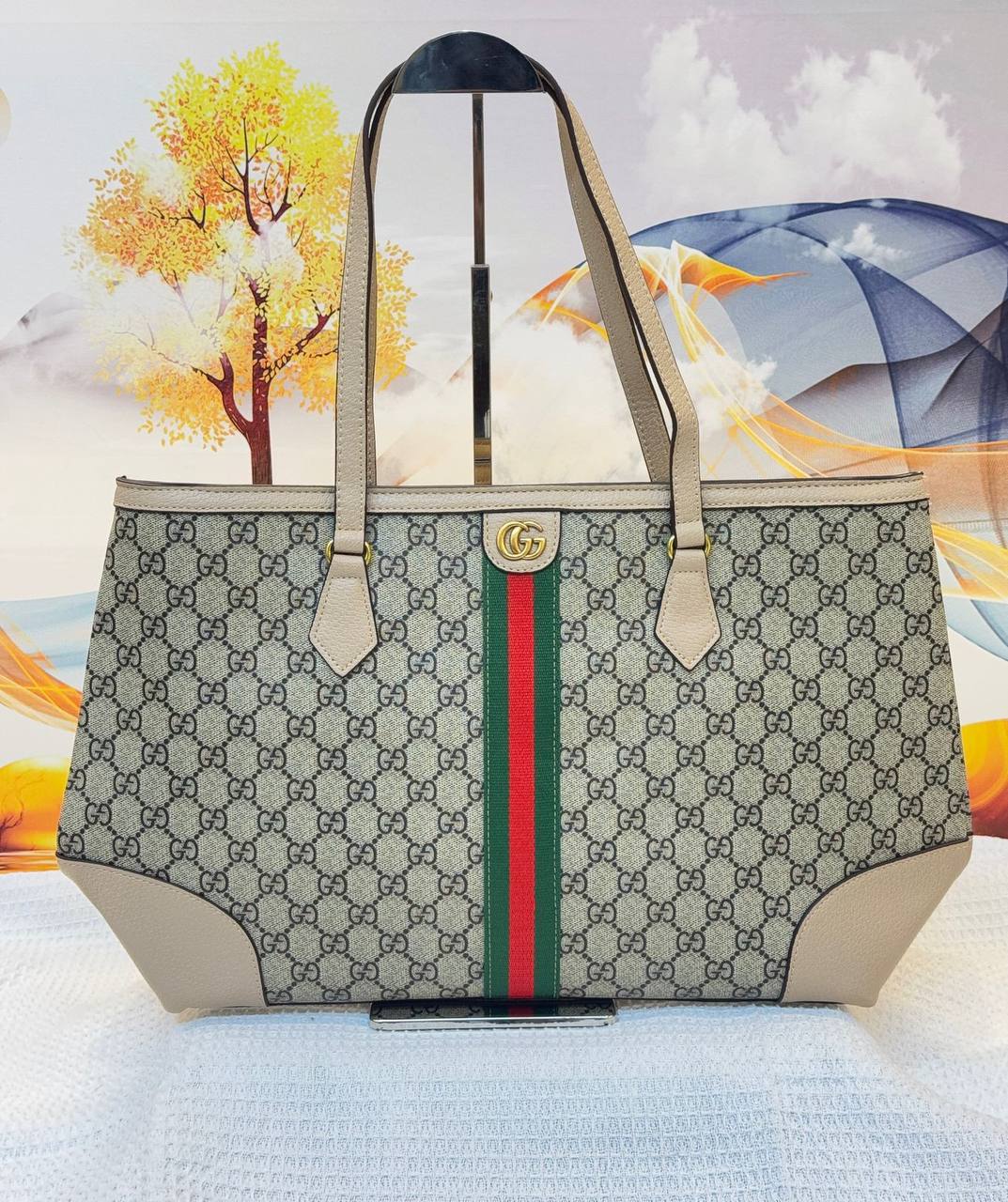 Gucci
Best quality without box
100 dhs✅
size 48CM
Zain290
♥️♥️♥️