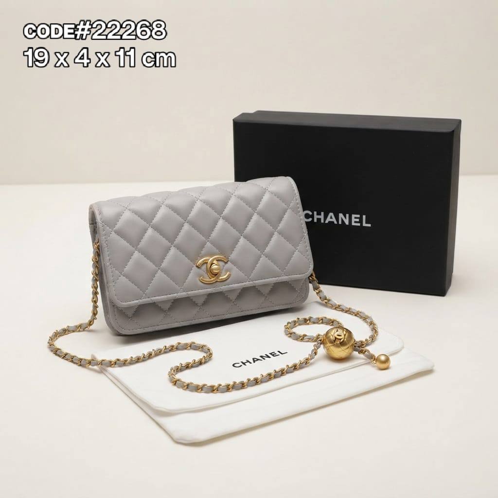 Chanel ᴡᴀʟʟᴇᴛ ᴏɴ ᴄʜᴀɪɴ
ғʟᴀᴘ ᴍᴀɢɴᴇᴛ ʟᴏᴄᴋ
ᴄᴀᴠɪᴀʀ ʟᴇᴀᴛʜᴇʀ ᴍᴀᴛᴇʀɪᴀʟ
ɢᴏʟᴅ ʜᴀʀᴅᴡᴀʀᴇ.
sɪᴢᴇ: 19 cm
ᴡɪᴛʜ BOX
75 dhs🇦🇪🇦🇪
Zain31
♥️♥️♥️