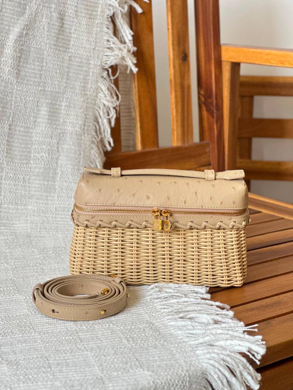 Loro Piana L19 Wickers
*Summer Colors🌞*
*Available Again✨*
*VIP Quality💕*
For Price 👇 WhatsApp✅
0568585901
0507557372
0552275751 Owner Zain 👌
Zain317
♥️♥️♥️