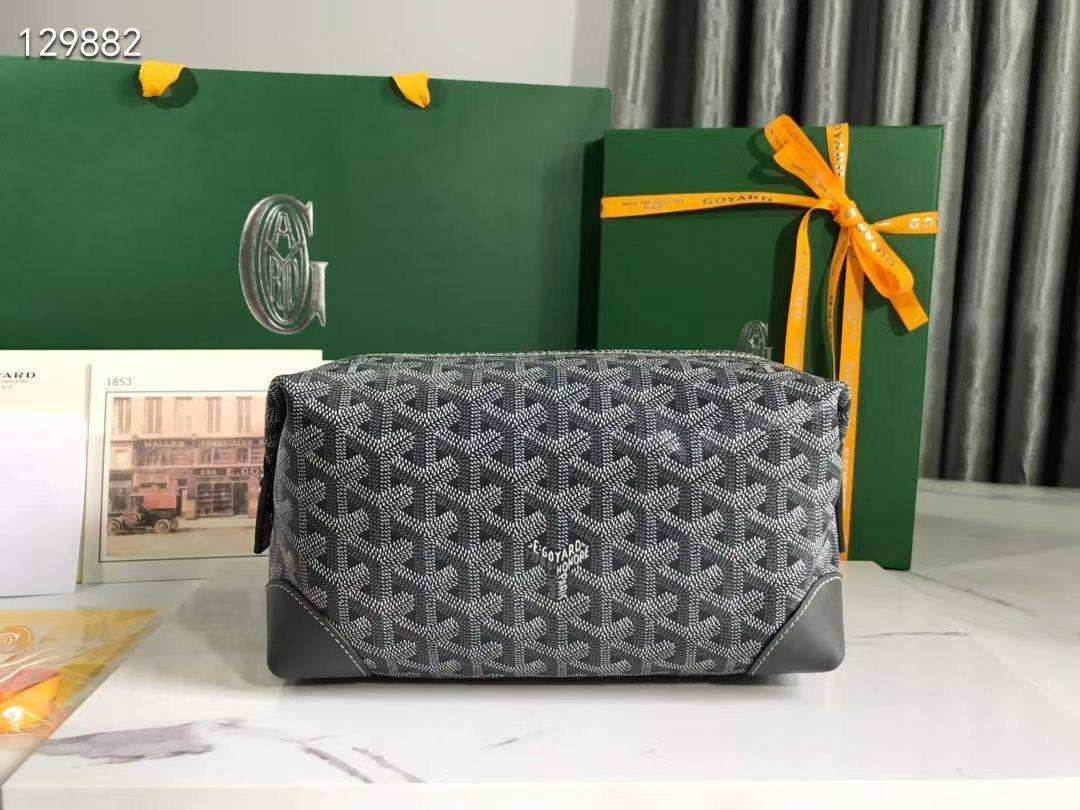Goyard
Master
190 dhs💓
#canvas material inside🧑🏻🎄
Zain228
♥️♥️♥️