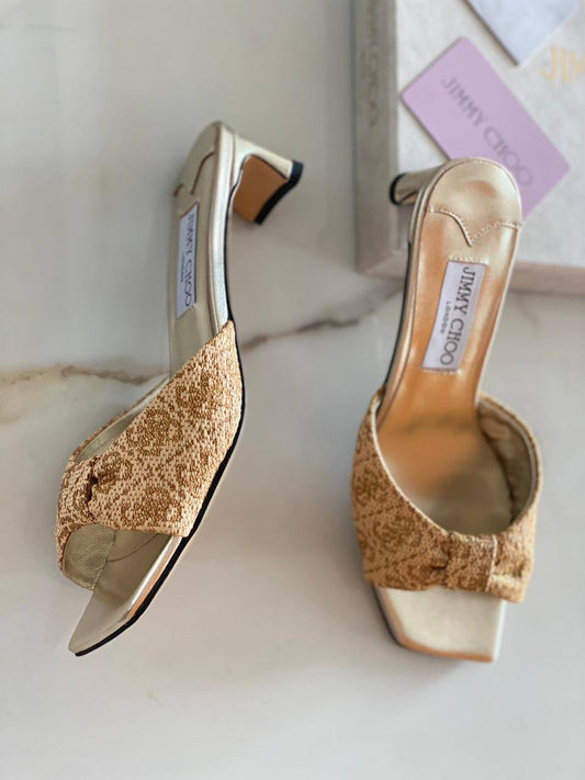 Jimmy choo London
AAA master quality
Size 36……….40
450 dhs🪙🌨️
Zain180
♥️♥️♥️