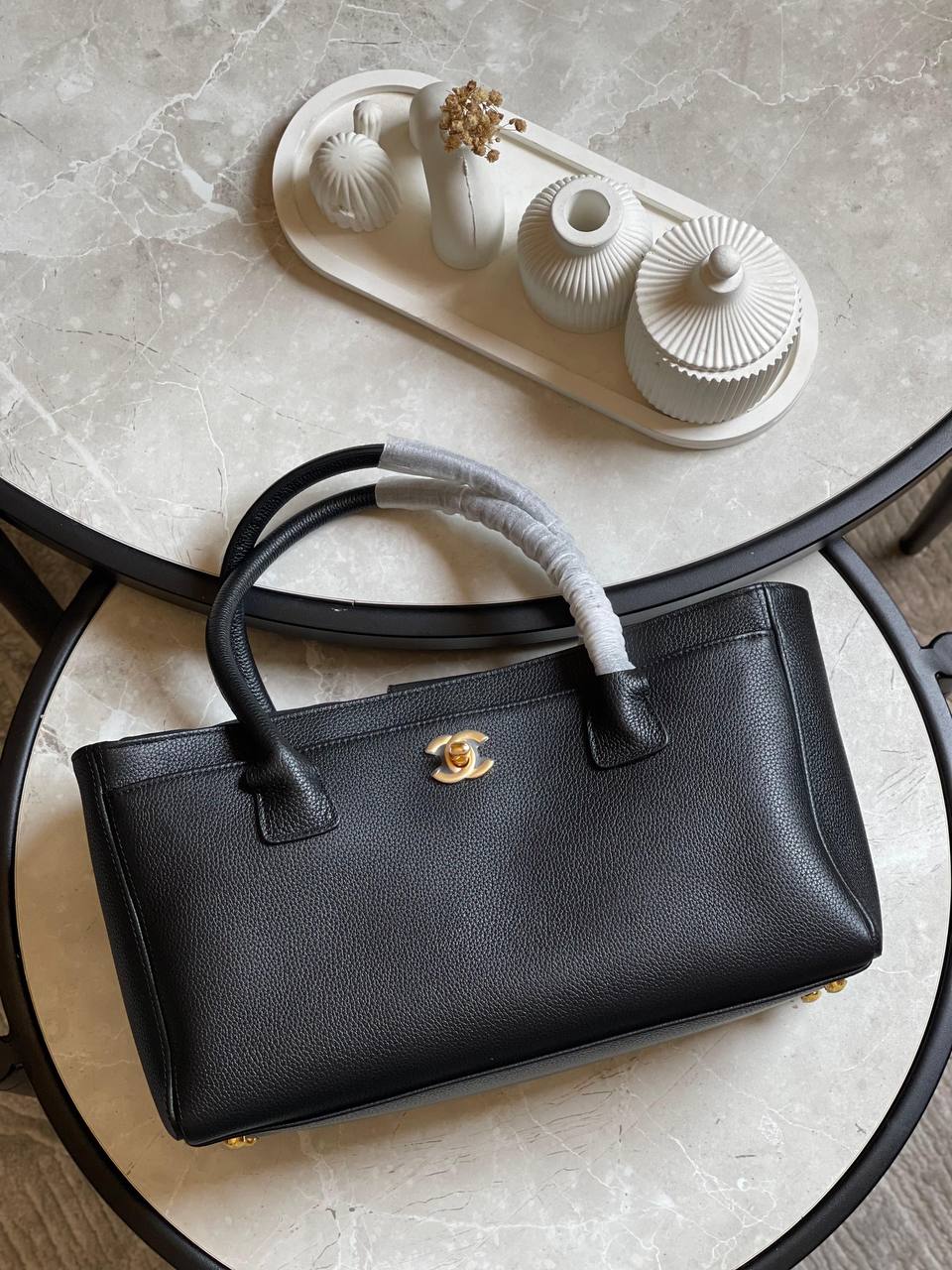 CHANEL✨
Size: 32 and 36 Cm💥
Available original box 📦
With full packing 🎀🎀
Super high quality 💥💥
For Price 👇 WhatsApp✅
0568585901
0507557372
0552275751 Owner Zain 👌
Zain283
♥️♥️♥️