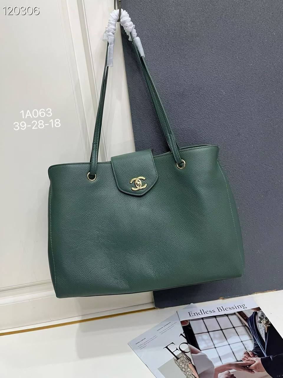 Chanel
Master🌺🌺
39cm🫶🏼🫶🏼
380 dhs💛
Zain297
♥️♥️♥️