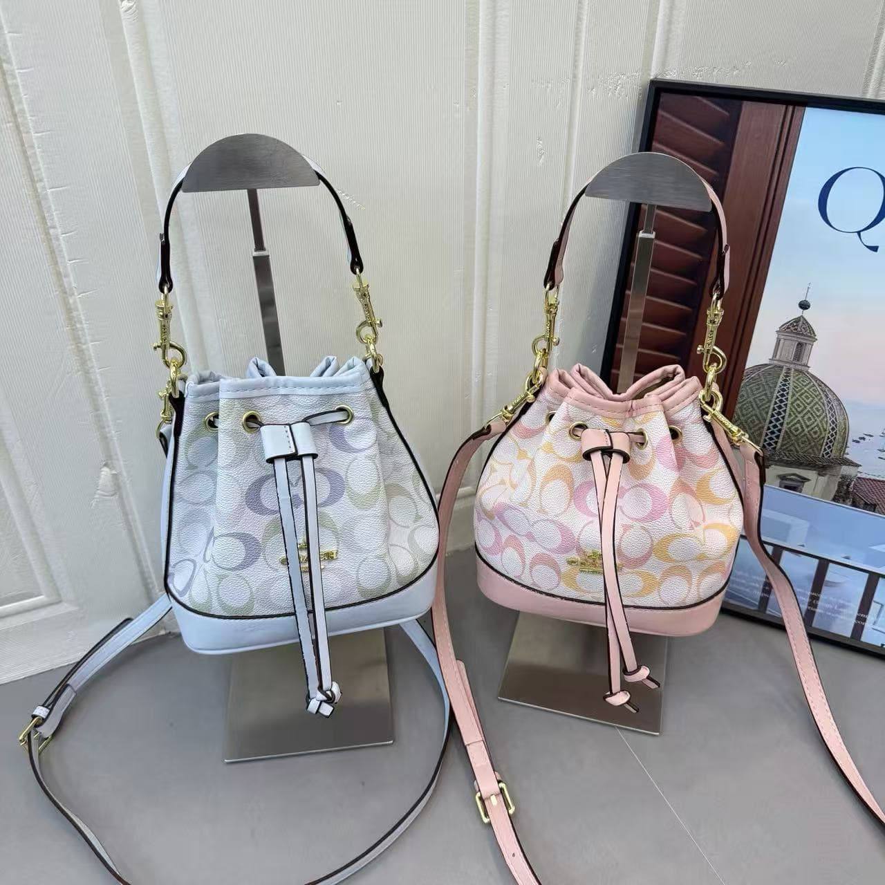 Coach
65 dhs🇦🇪🇦🇪
Zain232
♥️♥️♥️