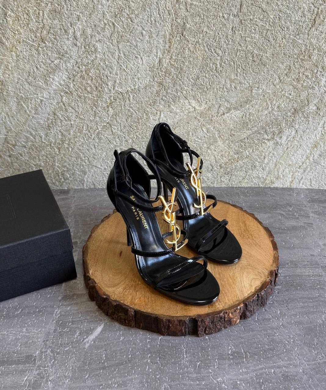 YSL
SuperMaster Quality 💯
450 dhs✅
Size: 36-41💥
Zain171
♥️♥️♥️