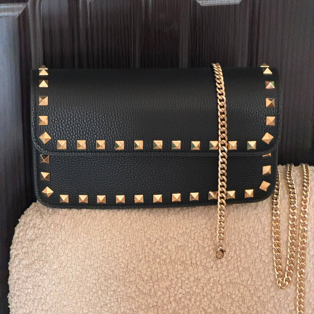 Bags
230 dhs🇦🇪🇦🇪
Zain134
♥️♥️♥️