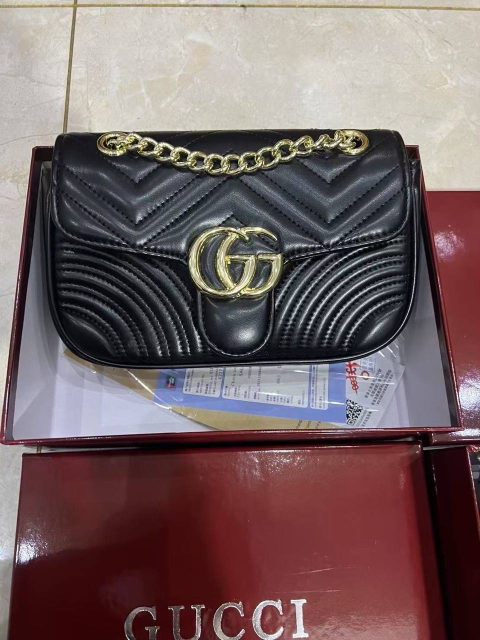 GUCCI
GOOD QUALITY 💯
90 dhs🪙💚
WITH BOX 📦
Zain28
♥️♥️♥️