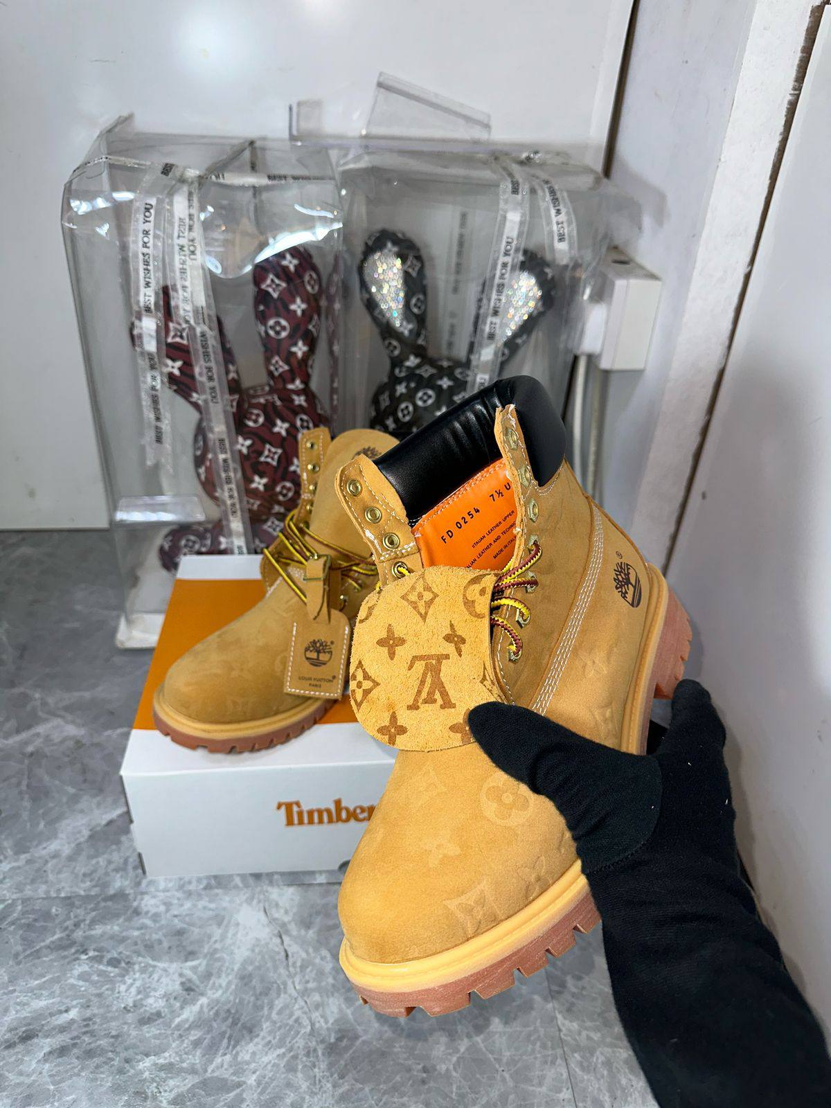 Louis Vuitton x Timberland 6 Inch Ankle Boot 'Embossed Monogram - Wheat'
39-45 AVAILABLE 🤩
250 dhs❣️
Zain242
♥️♥️♥️