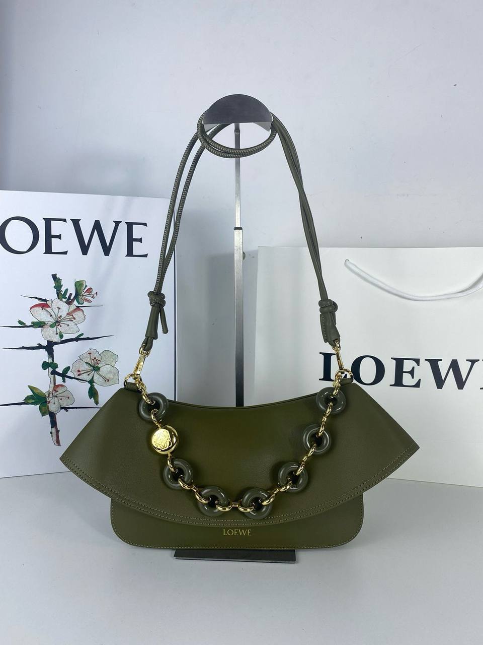 Loewe
Master🌺
350 dhs✅
#25cm🥰
Zain228
♥️♥️♥️