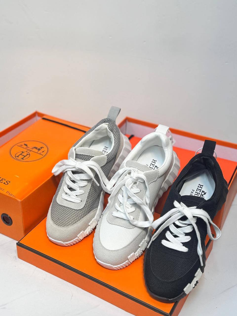 HERMES
Size 36-41
150 DHS🇦🇪🇦🇪🇦🇪
Zain21
♥️♥️♥️