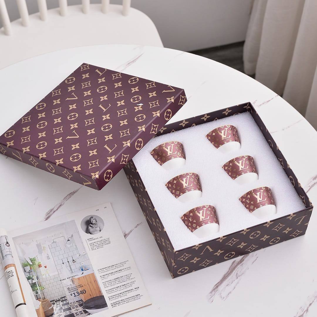 Coffee cups
95 dhs set
Zain205
♥️♥️♥️