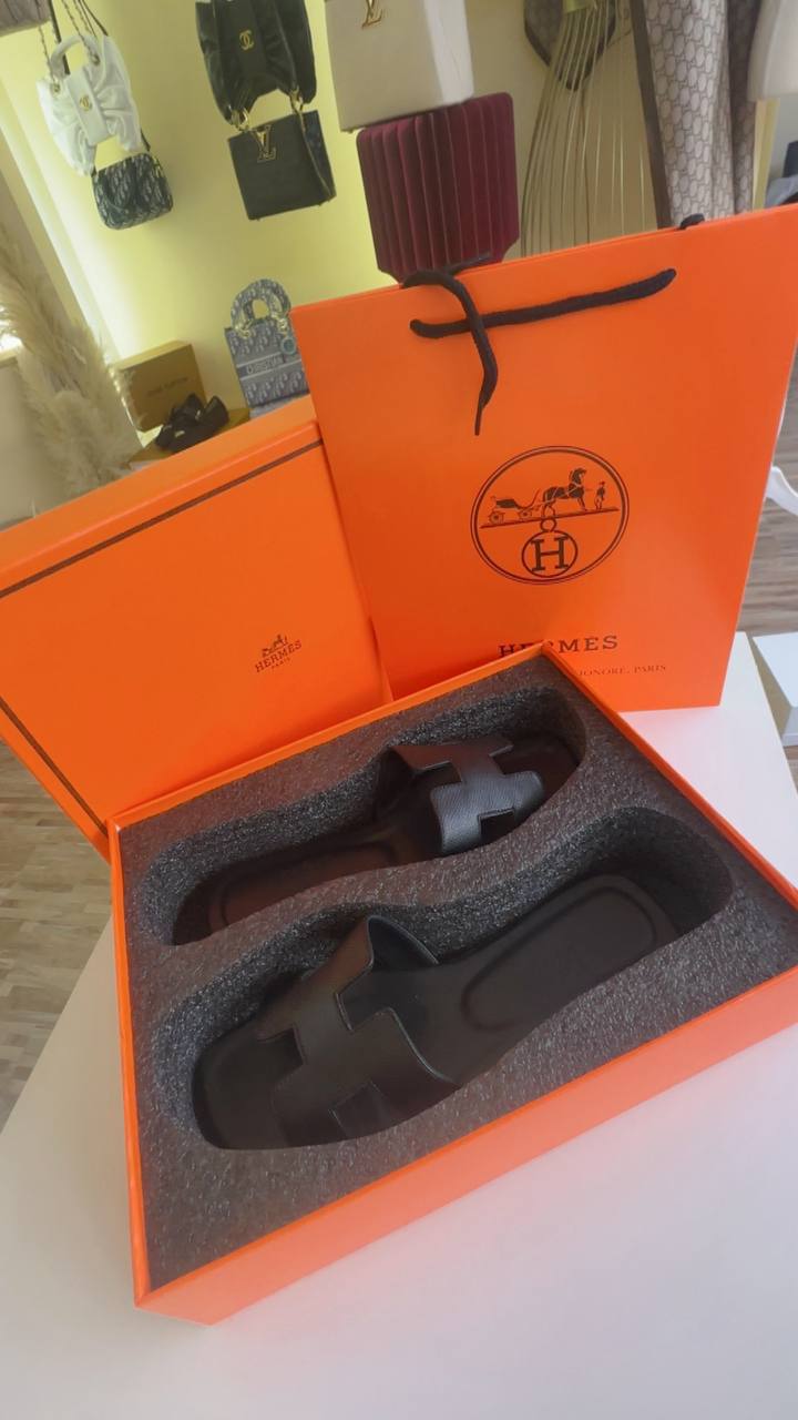 Hermes
90 dhs
Zain241
♥️♥️♥️
Zc