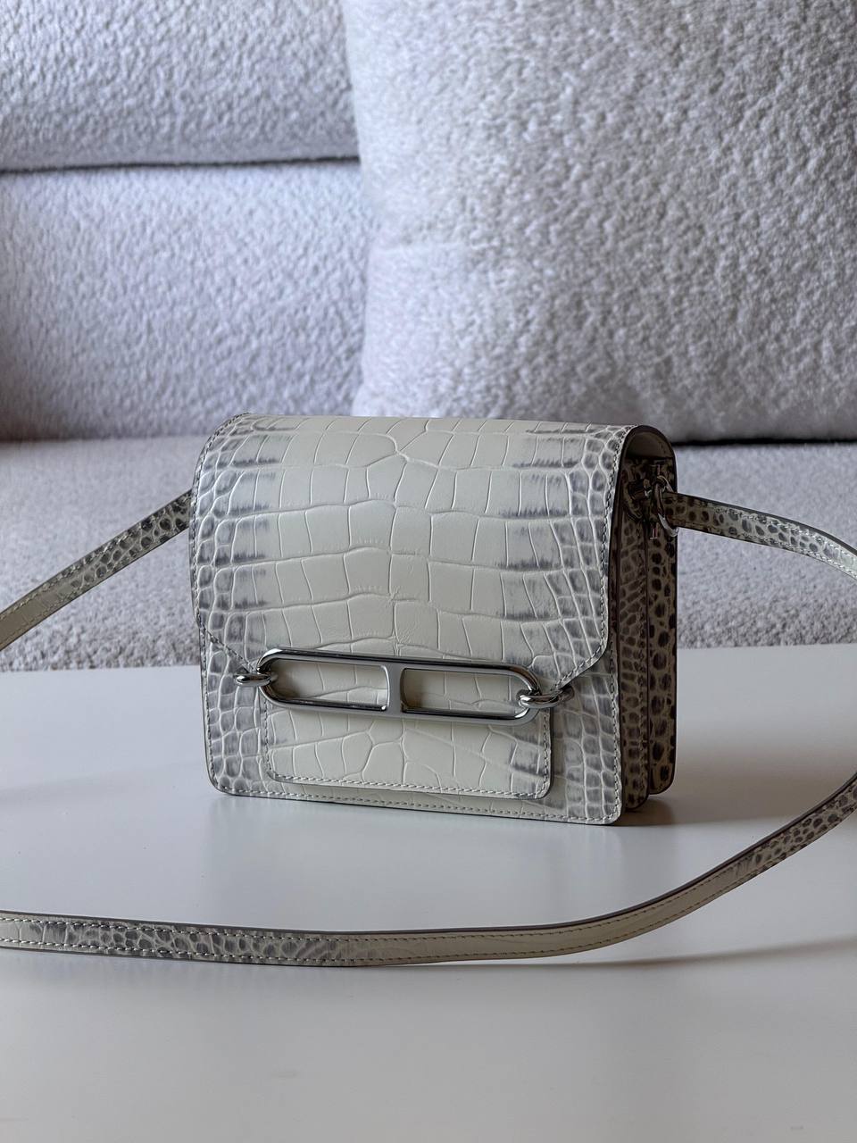 Hermes
Roulis 20cm Master quality ✅with box📦
750 dhs✅
Zain52
♥️♥️♥️