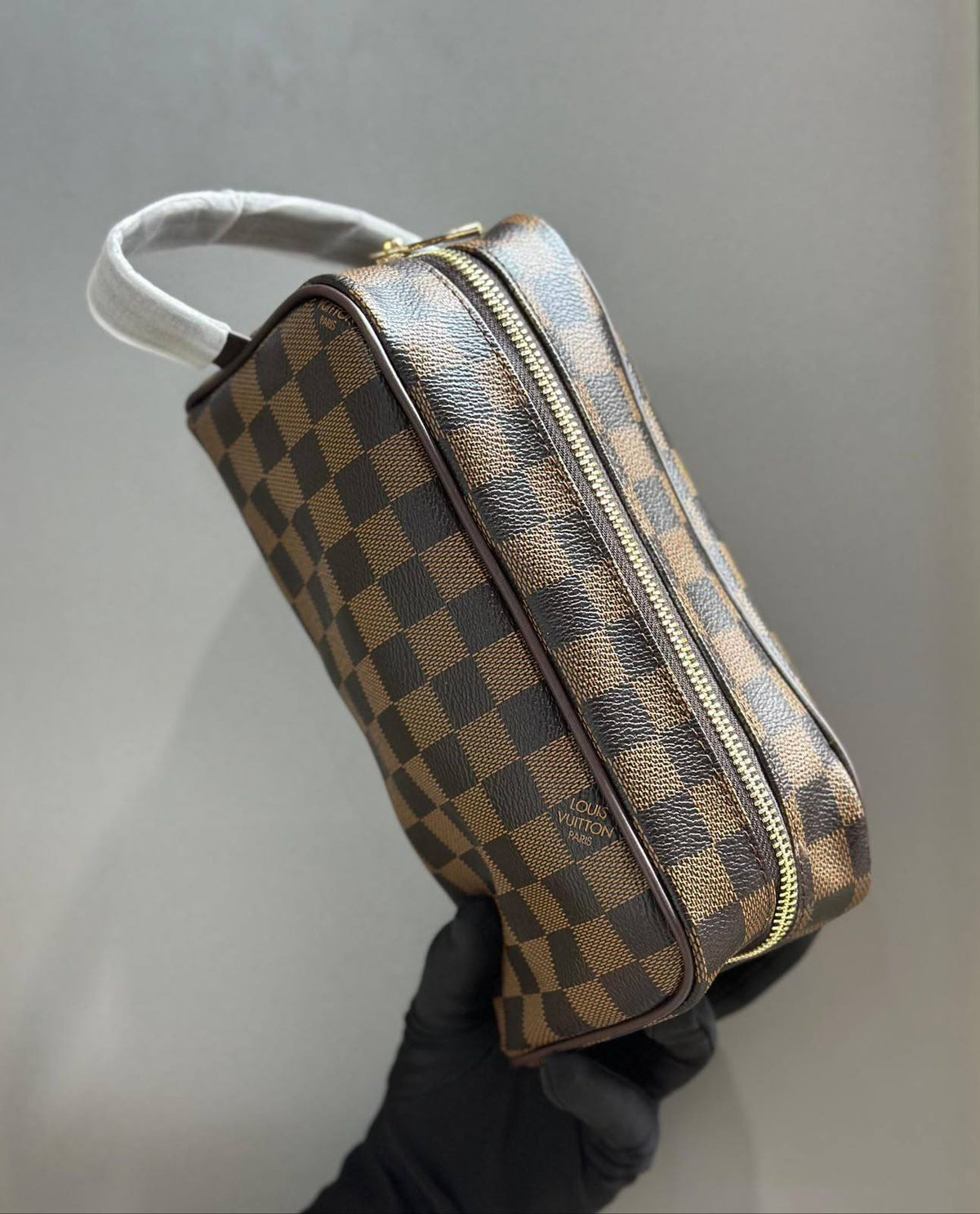 Men bags
Best quality
Withbox
80 dhs🇦🇪
size 25cm
Zain158
♥️♥️♥️