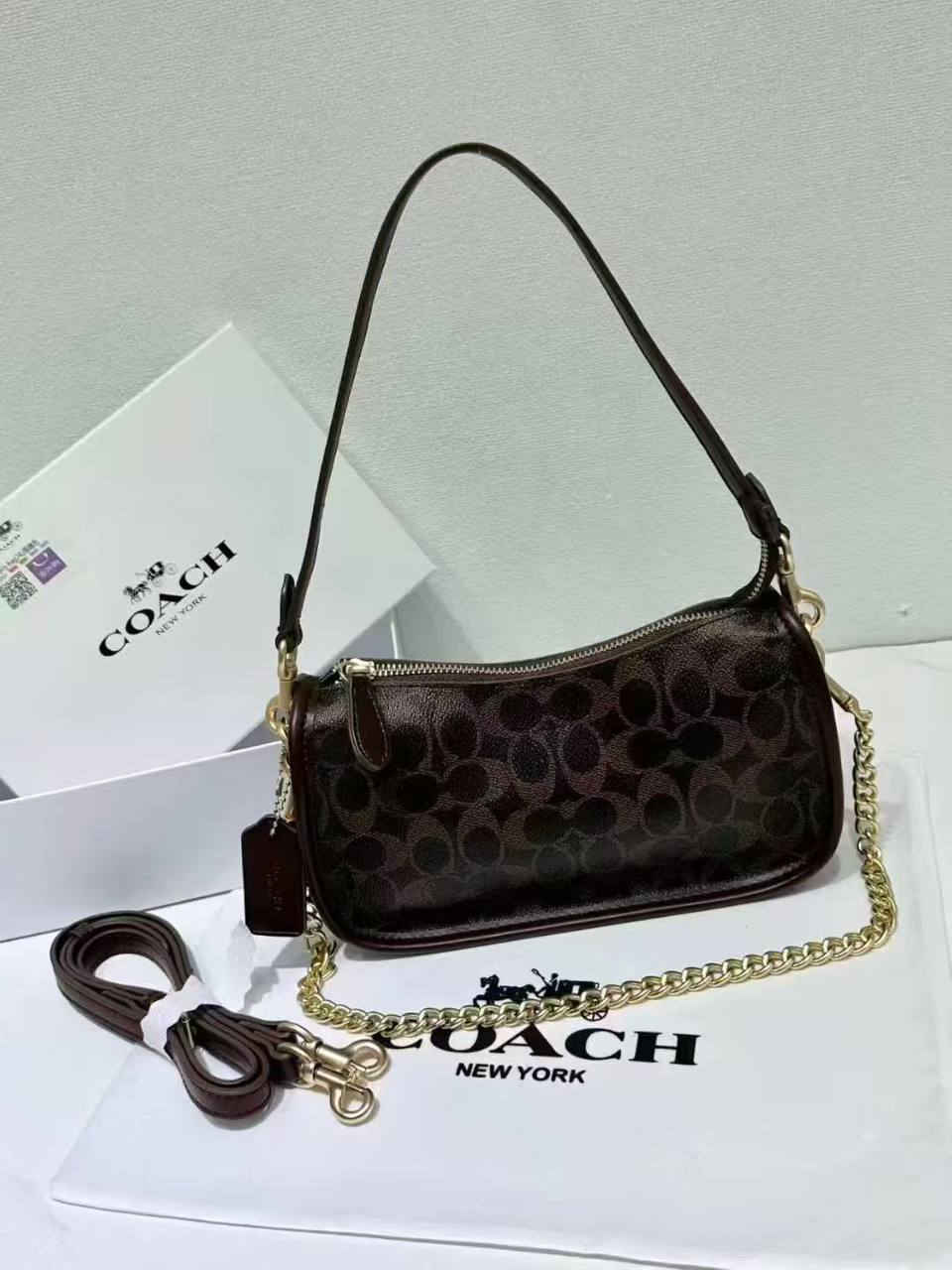 COACH
Best quality
WITH BOX
🎁🎁🎁
90 dhs✅
size 24CM
Zain290
♥️♥️♥️