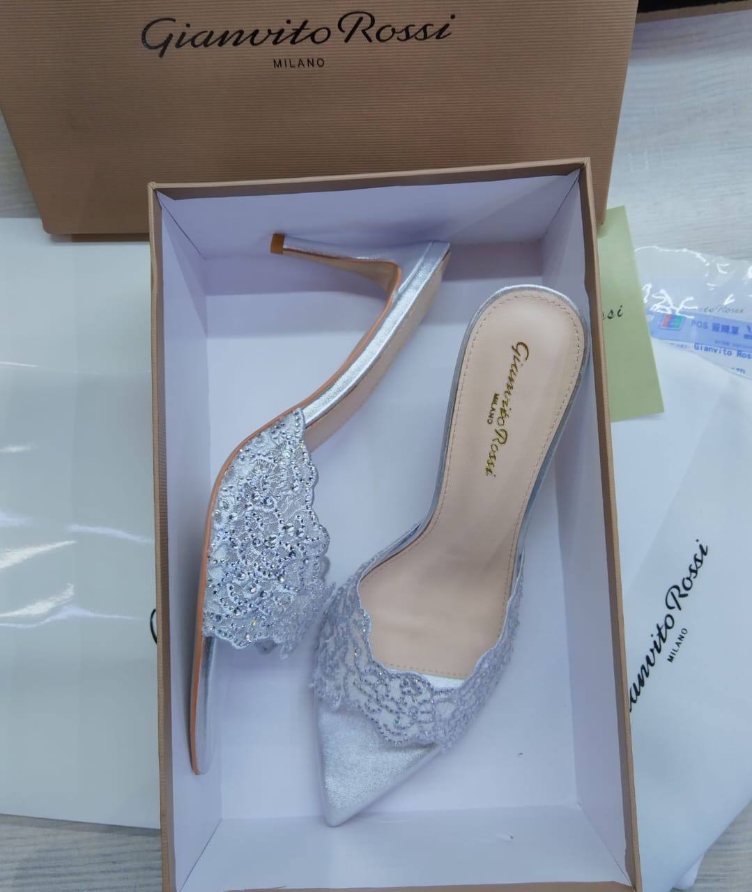 Rossi
280 dhs✅
Size 36-41
Master quality 😊😊😊
Zain207
♥️♥️♥️