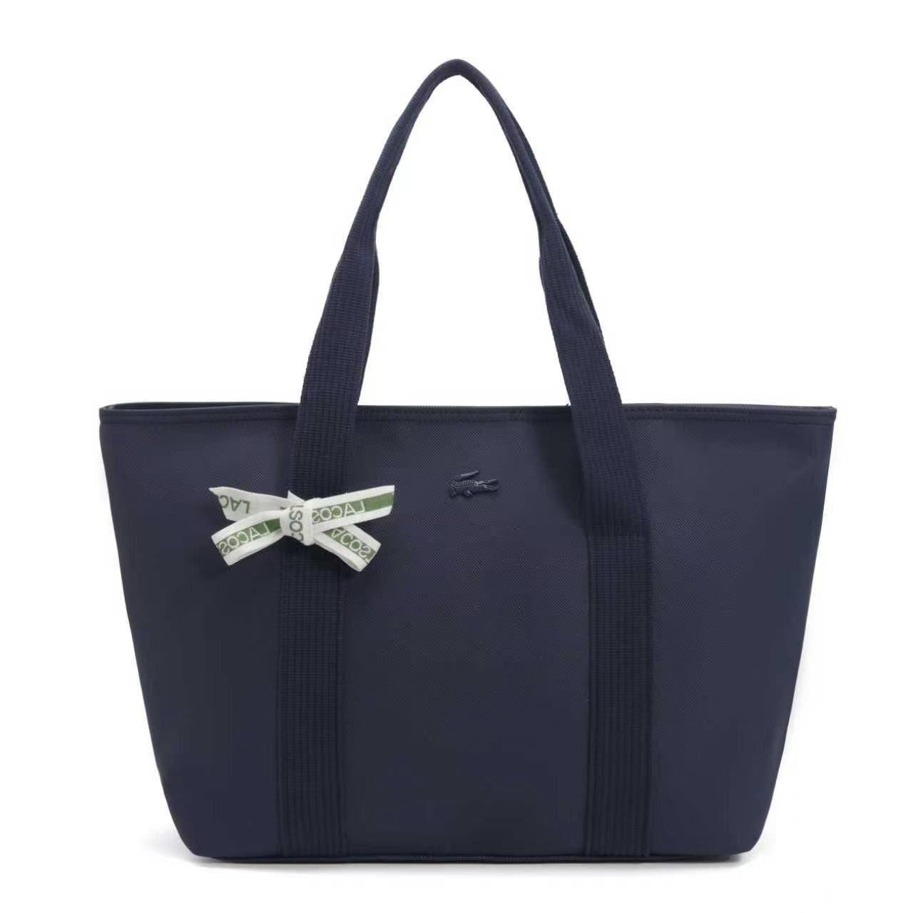 NEW CAME
LACOSTE BAG
GOOD QUALITY
55 dhs🇦🇪🇦🇪
Zain40
♥️♥️♥️