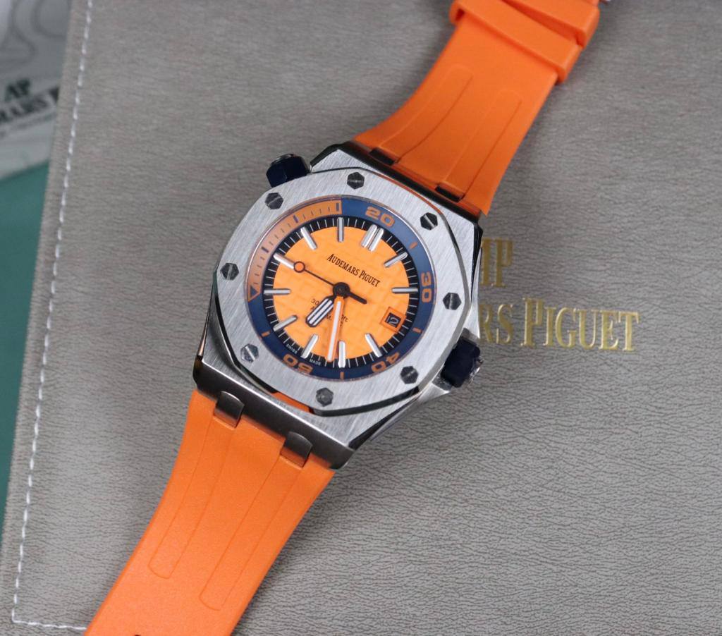AP
master watch
240 dhs✅
Zain33
♥️♥️♥️