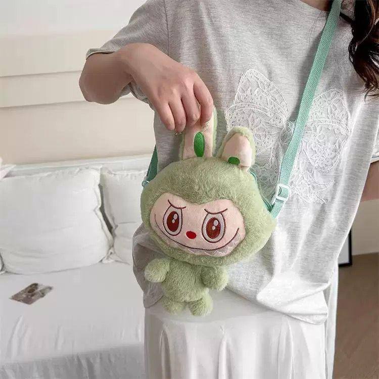 LABUBU Bag
Nice quality
Size : 30 * 15 cm
30 dhs🪙💚
Zain115
♥️♥️♥️