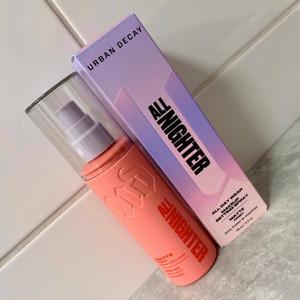 URBAN DECAY SETTING SPRAY
45 dhs✅
Zain01
♥️♥️♥️