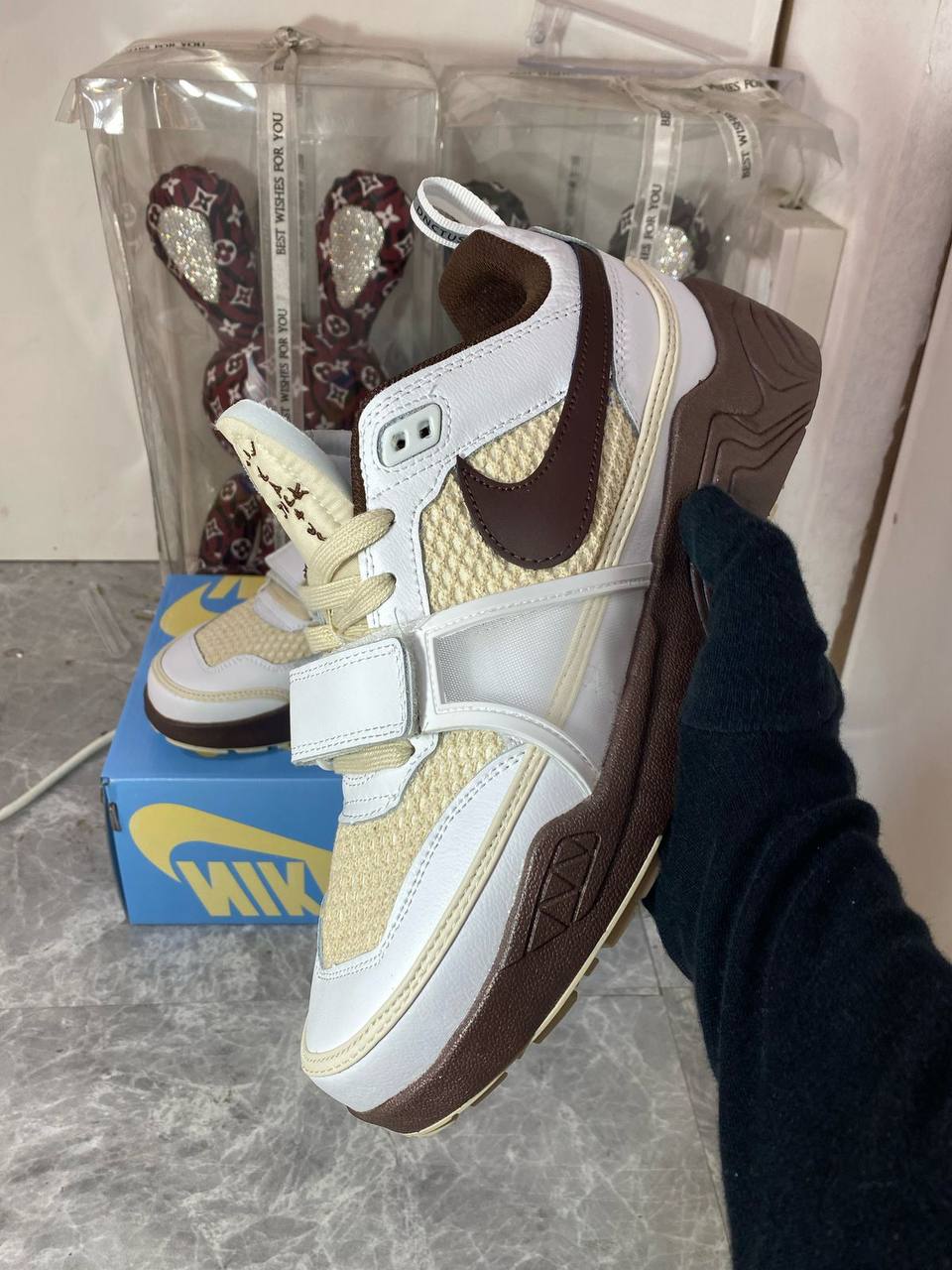 Nike Zoom Field Jaxx Travis Scott ‘Light Chocolate’ 🤎🌵
40-45 AVAILABLE
210 dhs🪙💕
Zain242
♥️♥️♥️