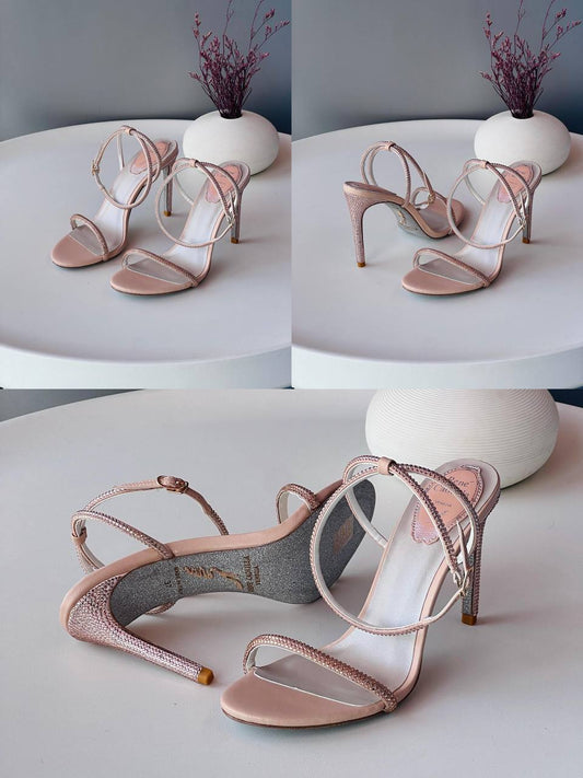 Rene caovilla 🌸
36_41
Super high quality*
450 dhs✅
Zain176
♥️♥️♥️