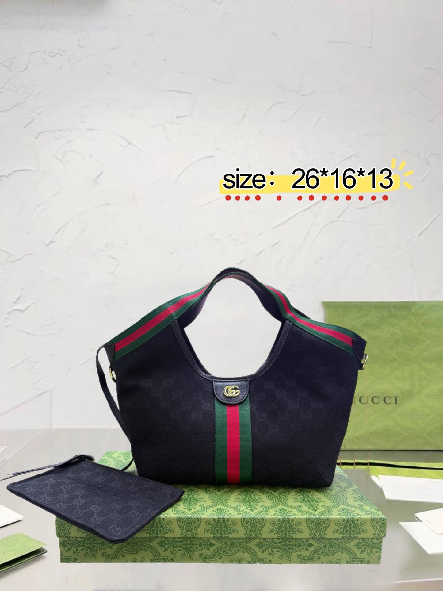 Gucci
✨✨NEW ✨✨
95 dhs❤️
with box
🎁🎁🎁
Zain38
♥️♥️♥️