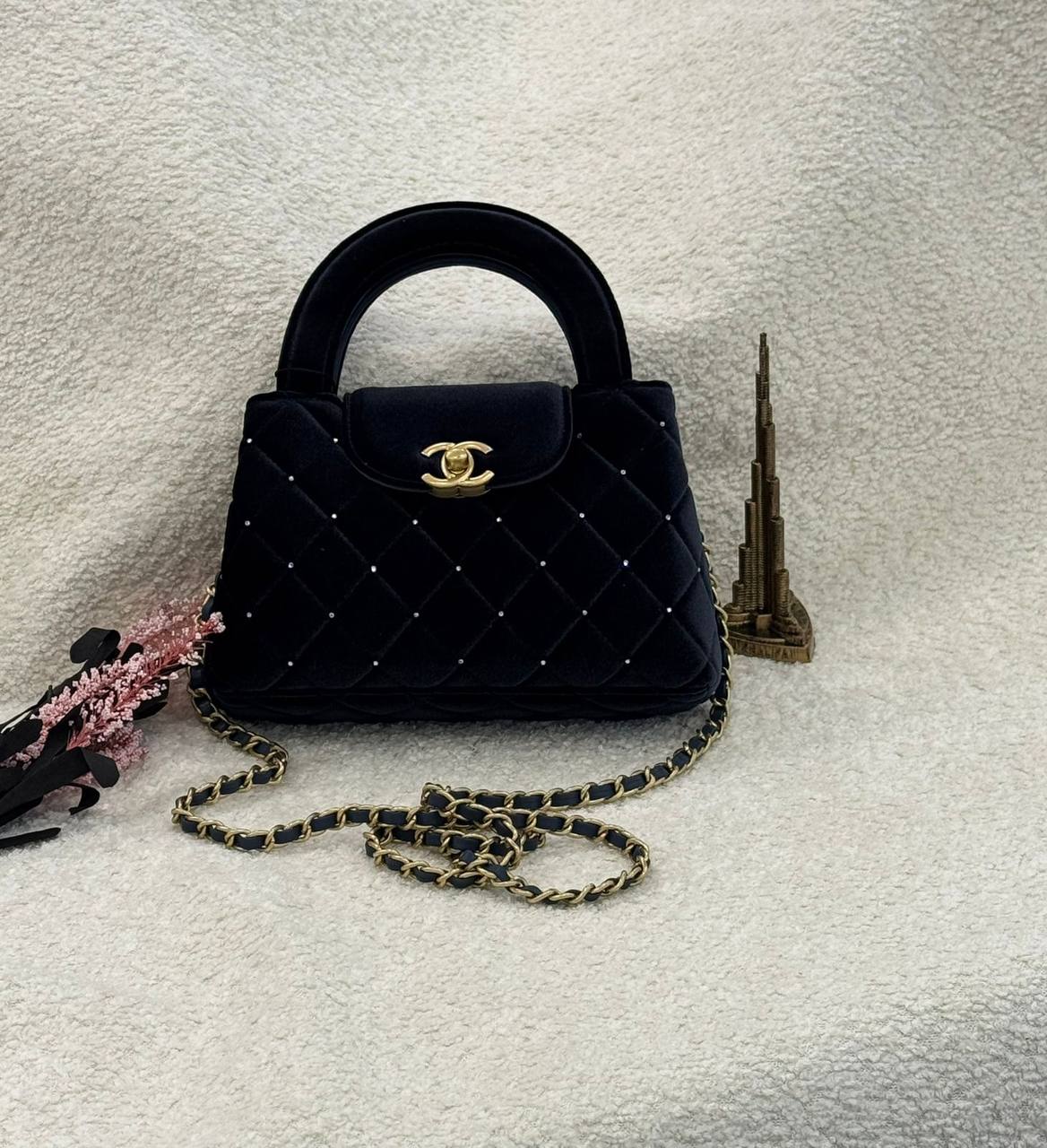 Chanel
Master
20Cm
With Box
🎁🎁🎁
240 dhs💓
Zain131
♥️♥️♥️