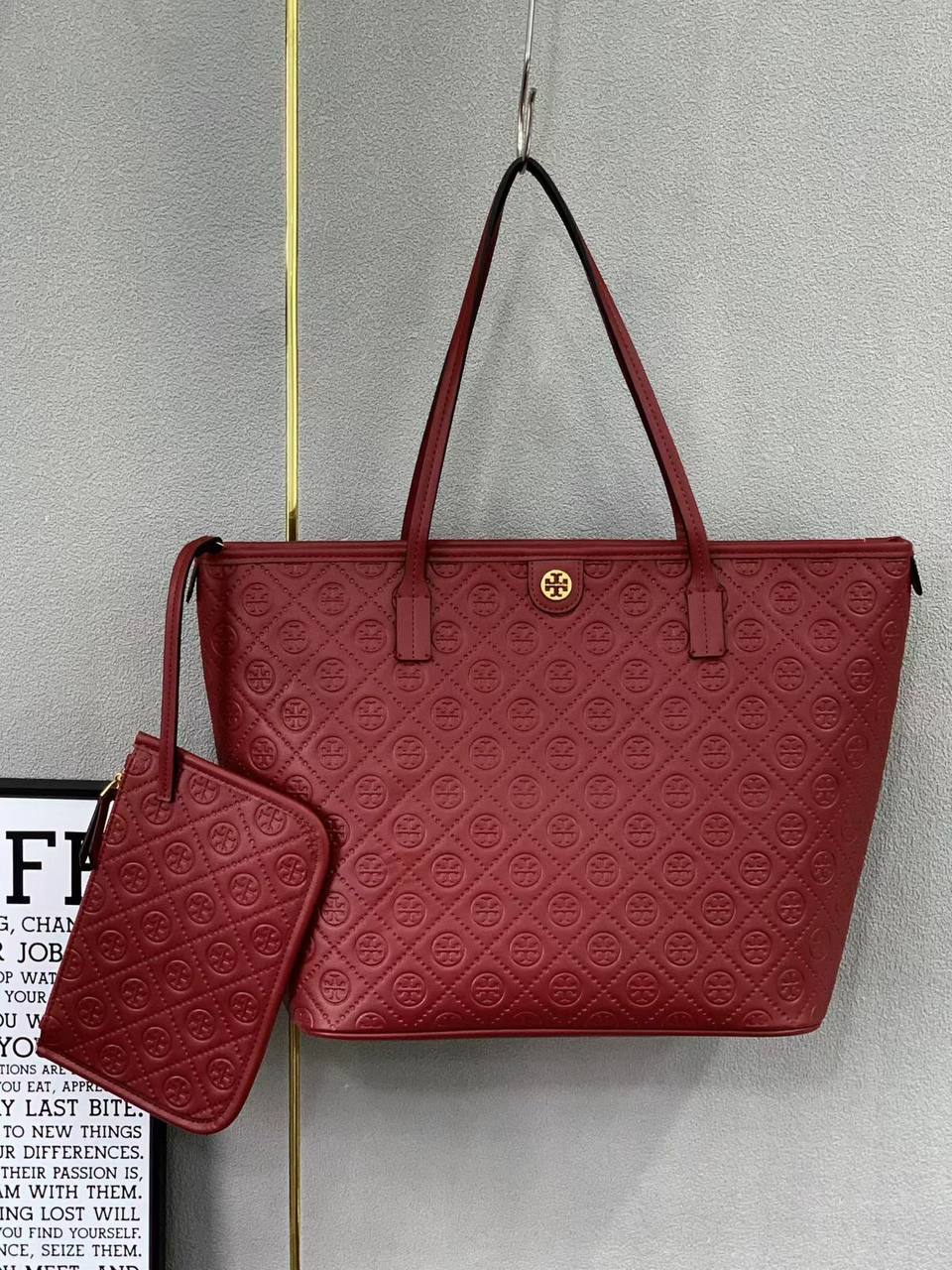 Tory Burch
TOTE BAG 2025
33cm MICRO FABRIC
105 dhs🪙🌨️
Zain44
♥️♥️♥️
