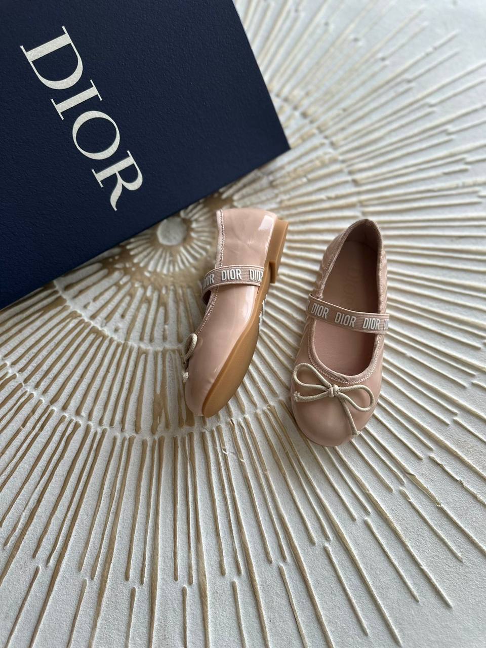 Dior
Super master quality 😍
Size:26To35
240 dhs✅
Zain261
♥️♥️♥️