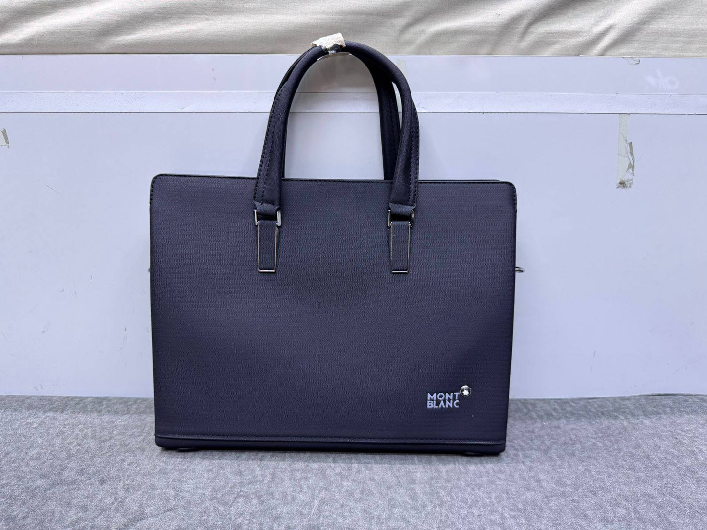 laptop bag
size:38
125 dhs❣️
Zain114
♥️♥️♥️