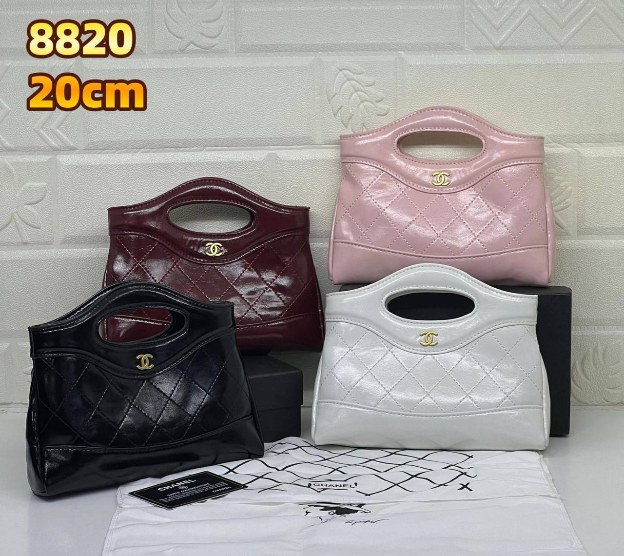 Chanel
95 dhs🪙💕
with box
🎁🎁🎁
Zain13
♥️♥️♥️