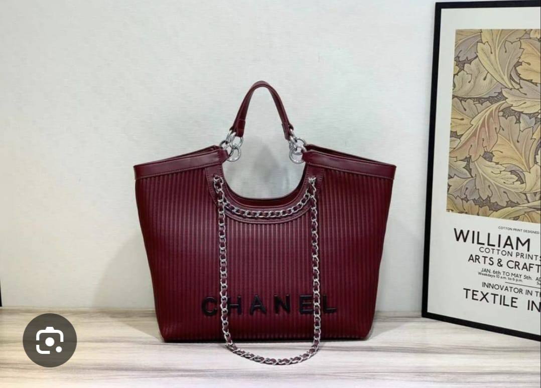 Chanel
110 dhs💓
Zain143