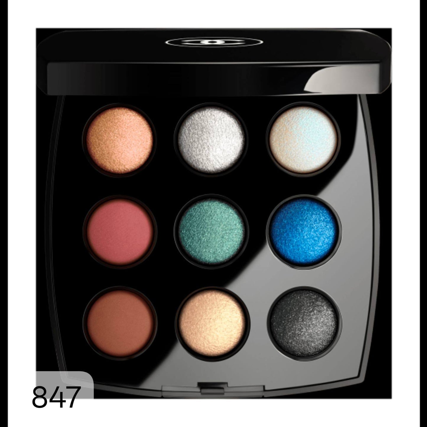 CHANEL EYESHADOW
60 dhs✅
Zain01
♥️♥️♥️