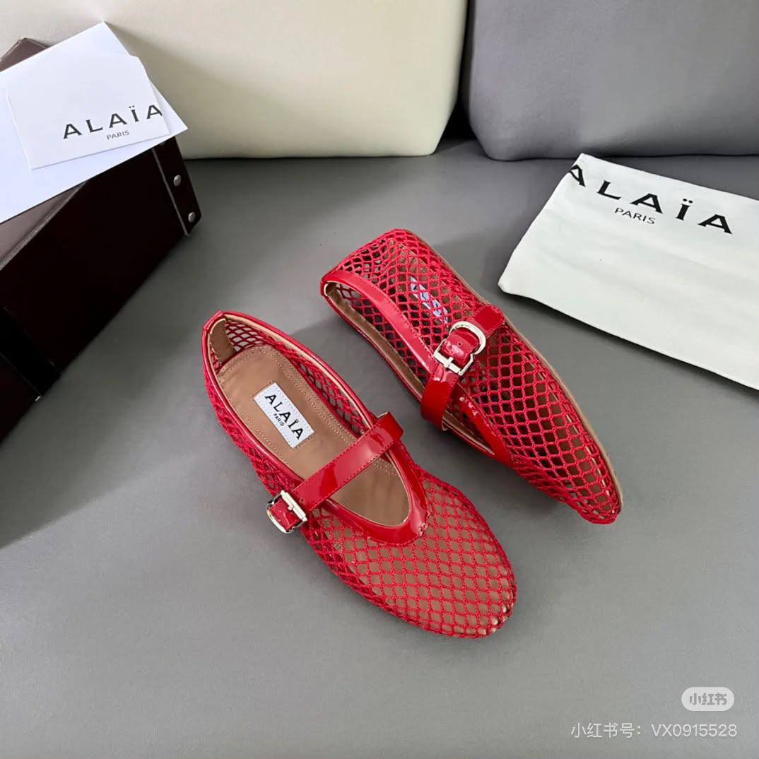 Alaia
35-41
120 dhs🇦🇪🇦🇪
Zain145
♥️♥️♥️