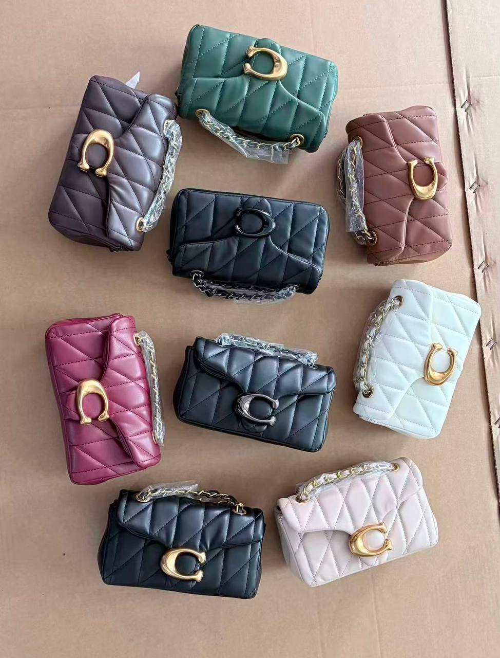 Coach
100 dhs✅
Zain305
♥️♥️♥️
