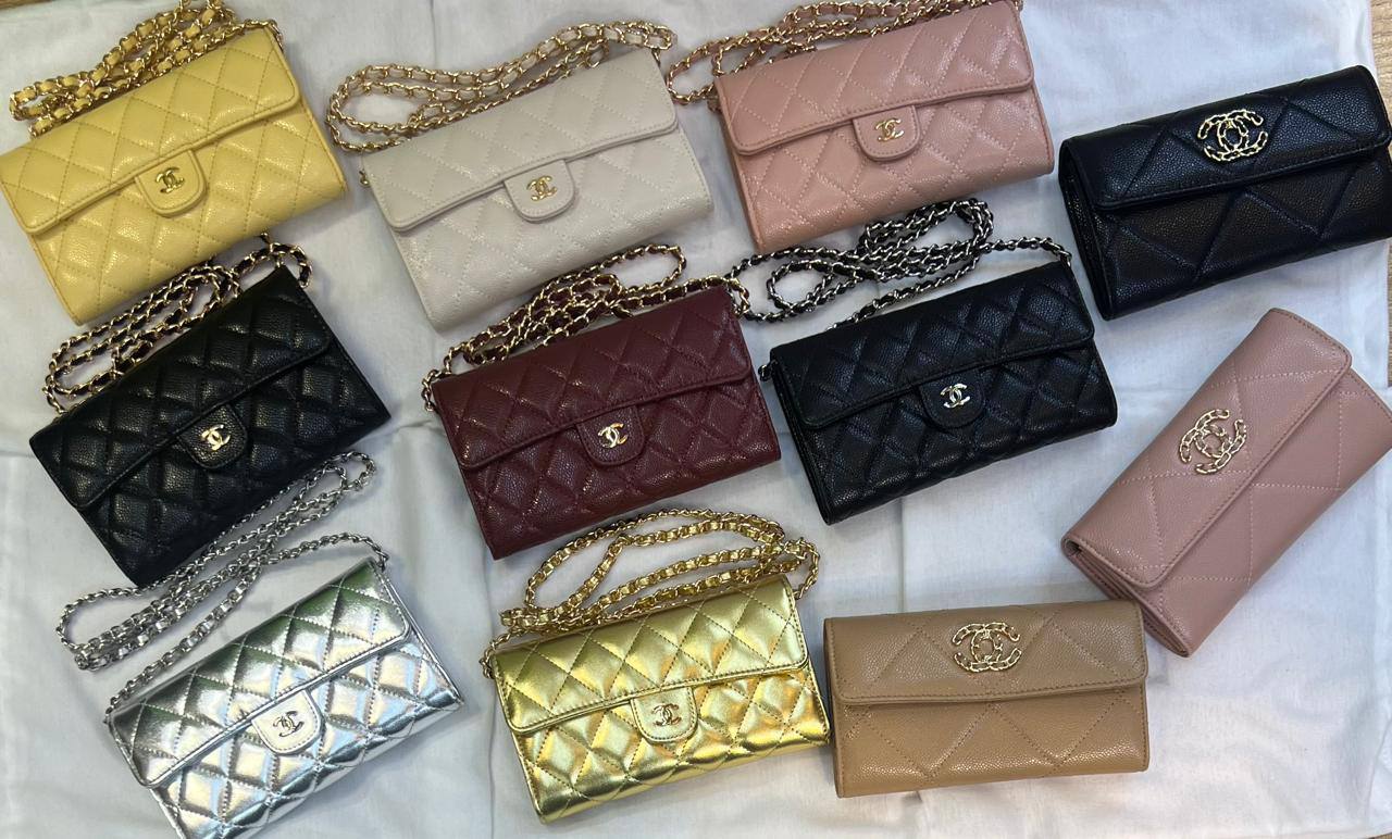 Chanel
wallet on chain
Master quality
18cm
with box
🎁🎁🎁
150 dhs❤️
Zain95
♥️♥️♥️