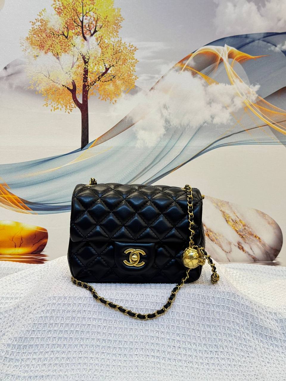 CHANEL
Best quality
with box
🎁🎁🎁
100 dhs✅
size 18Cm
Zain290
♥️♥️♥️