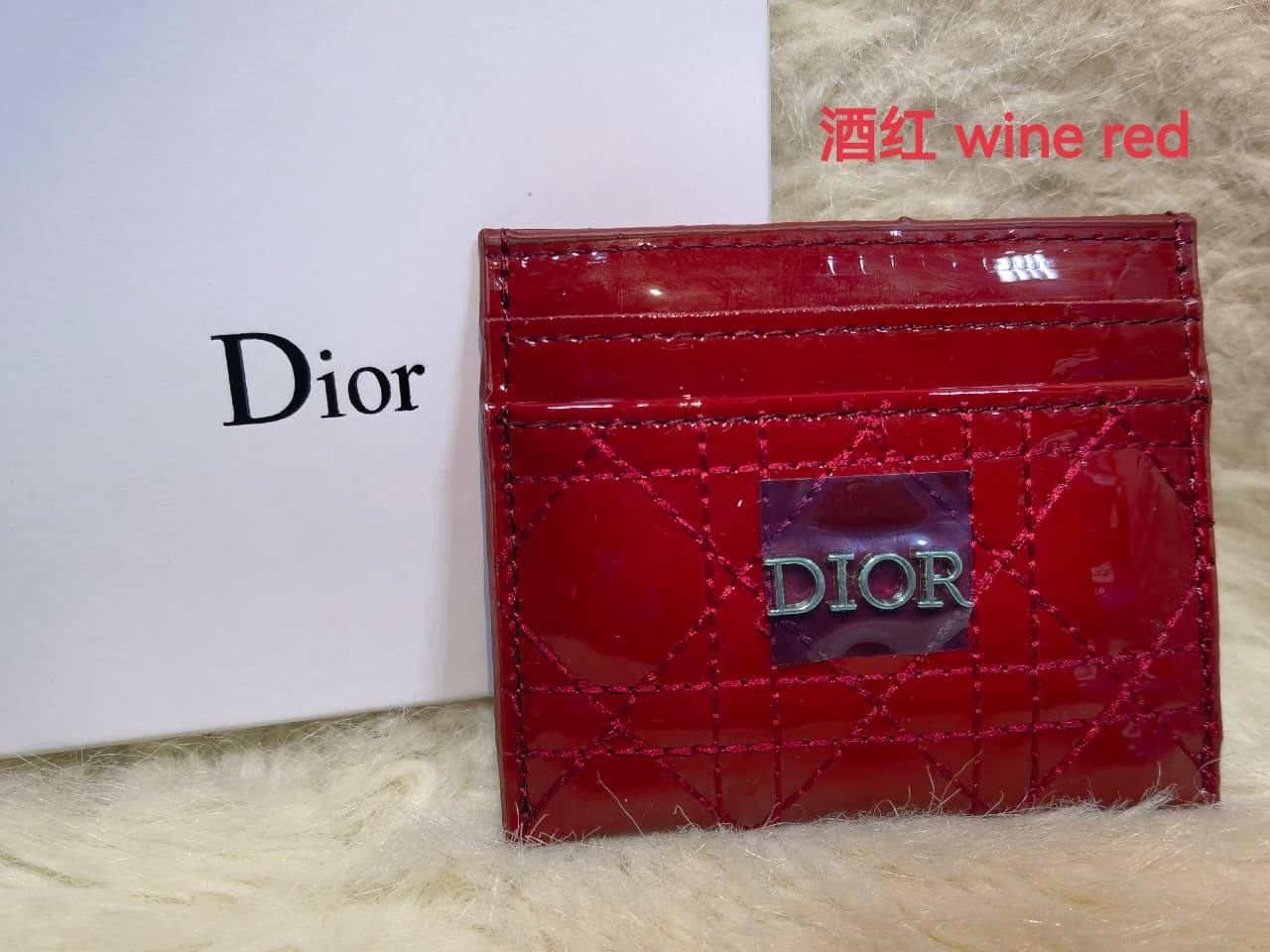 Card Holder
30 dhs🪙💕
with box
🎁🎁🎁
Zain136
♥️♥️♥️