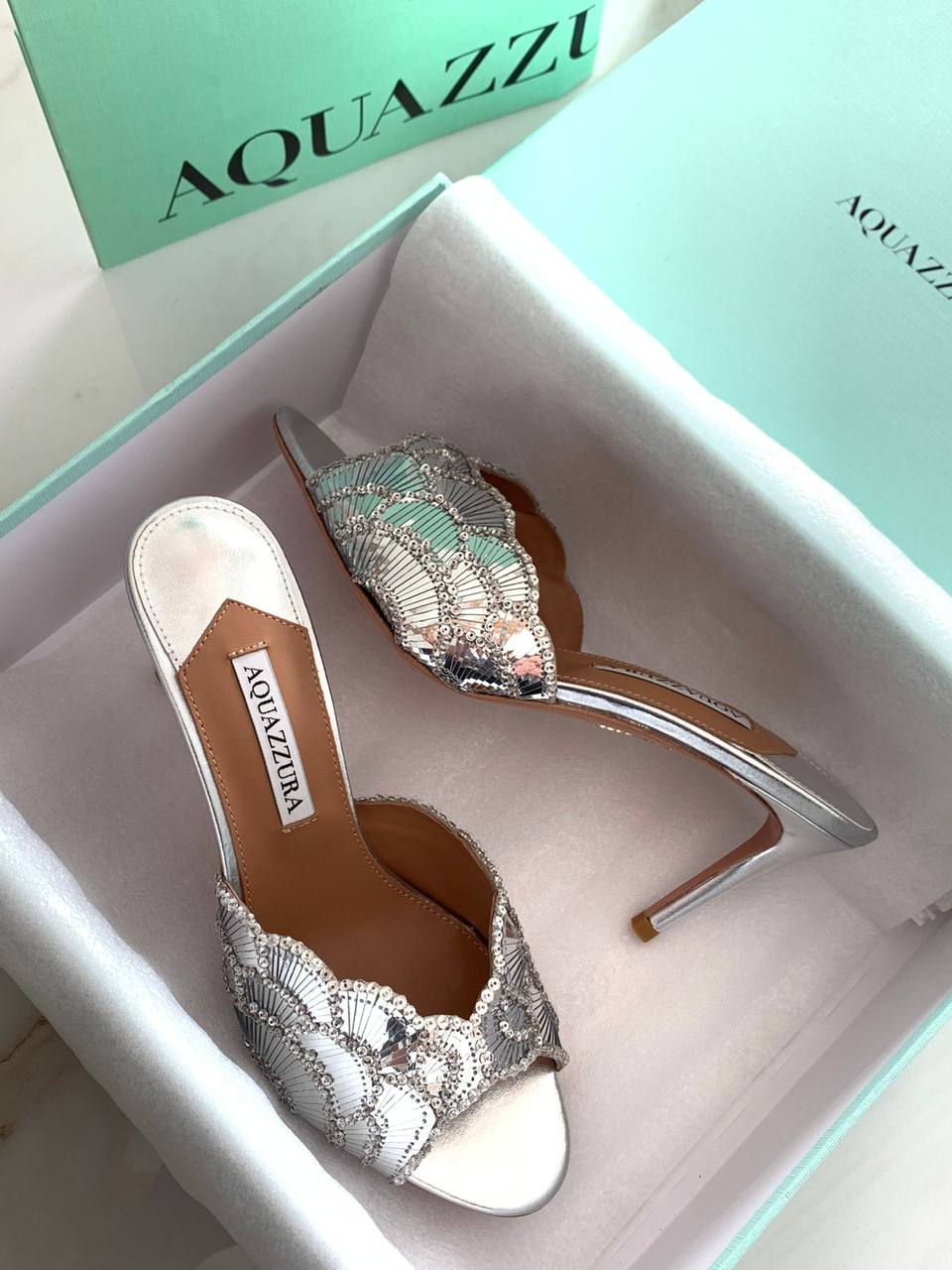 Aquazzura
AAA master quality
Sizs 36-41
450 dhs✅
Zain180
♥️♥️♥️