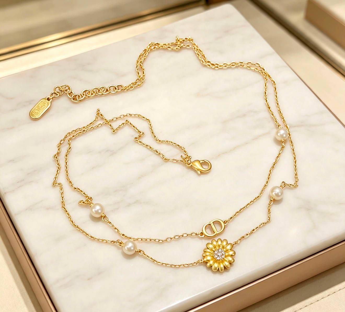 Dior
Necklace 🦋
Earring✨
Bracelet 💥
Master quality 💯
With normal boxes 📦
150 dhs🇦🇪🇦🇪
With master box 🗃️
170 dhs🇦🇪🇦🇪
Zain216
♥️♥️♥️