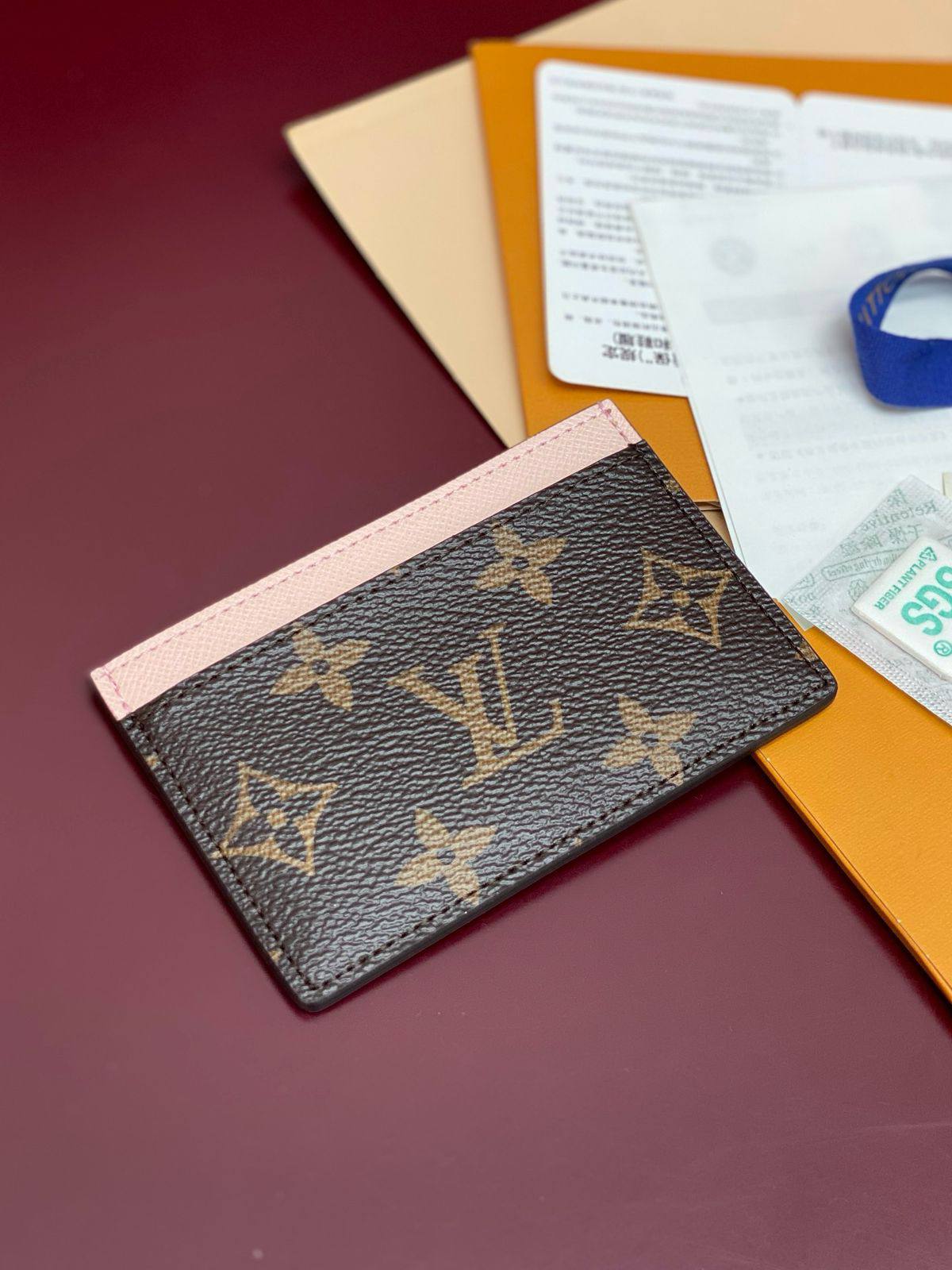 💞 *Lv*💞
💞*card holder*💞
210 dhs🪙🌨️
Zain275
♥️♥️♥️
